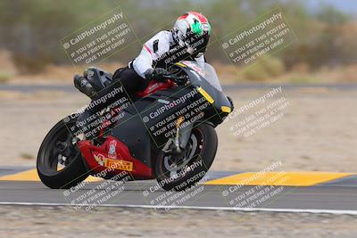 media/Sep-10-2022-SoCal Trackdays (Sat) [[a5bf35bb4a]]/Turn 6 (1140am)/